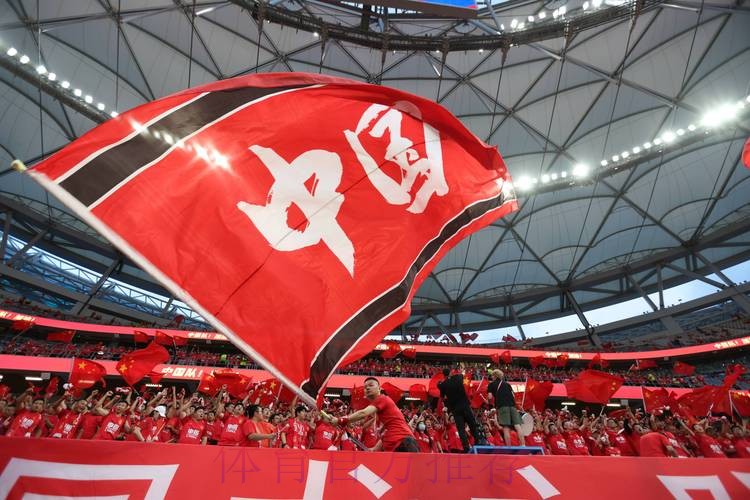 “天公作美”心态良好 国足新山积极备战