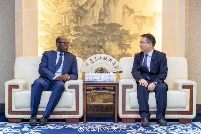 林晓华会见英国凯尔特人俱乐部客人 互利合作促发展